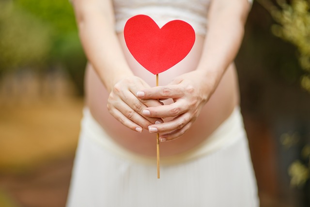 במה יכולים להועיל טיפולי דיקור בהיריון